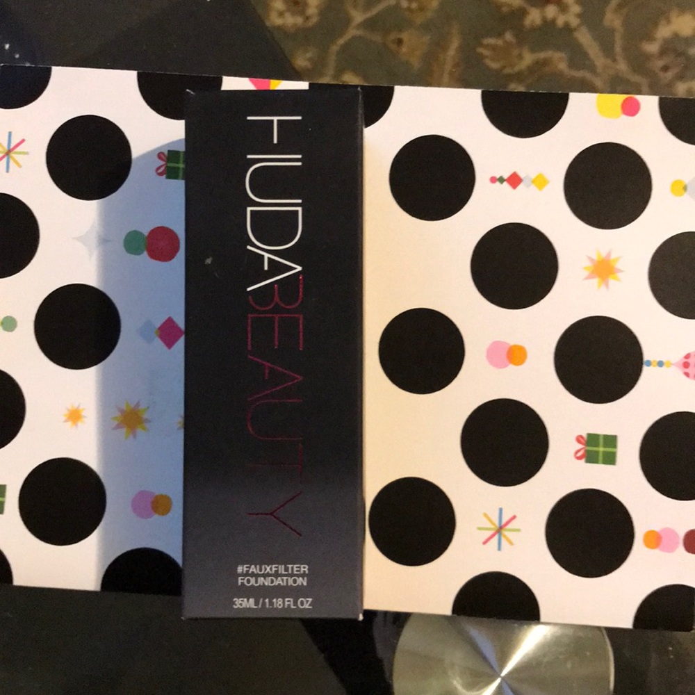 Hudabeauty foundation (Toffee 420G)